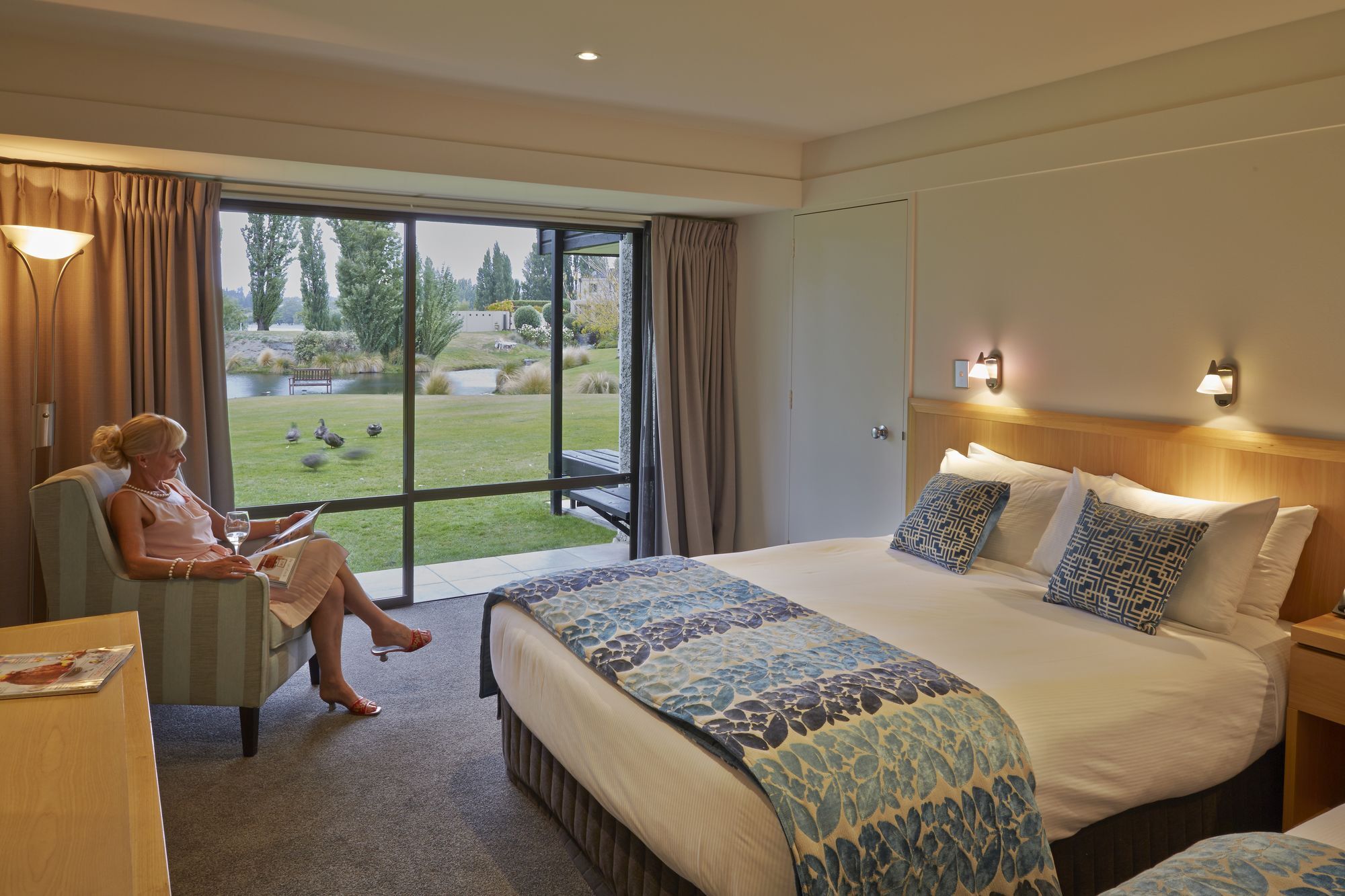 Edgewater Hotel Wanaka Exterior foto